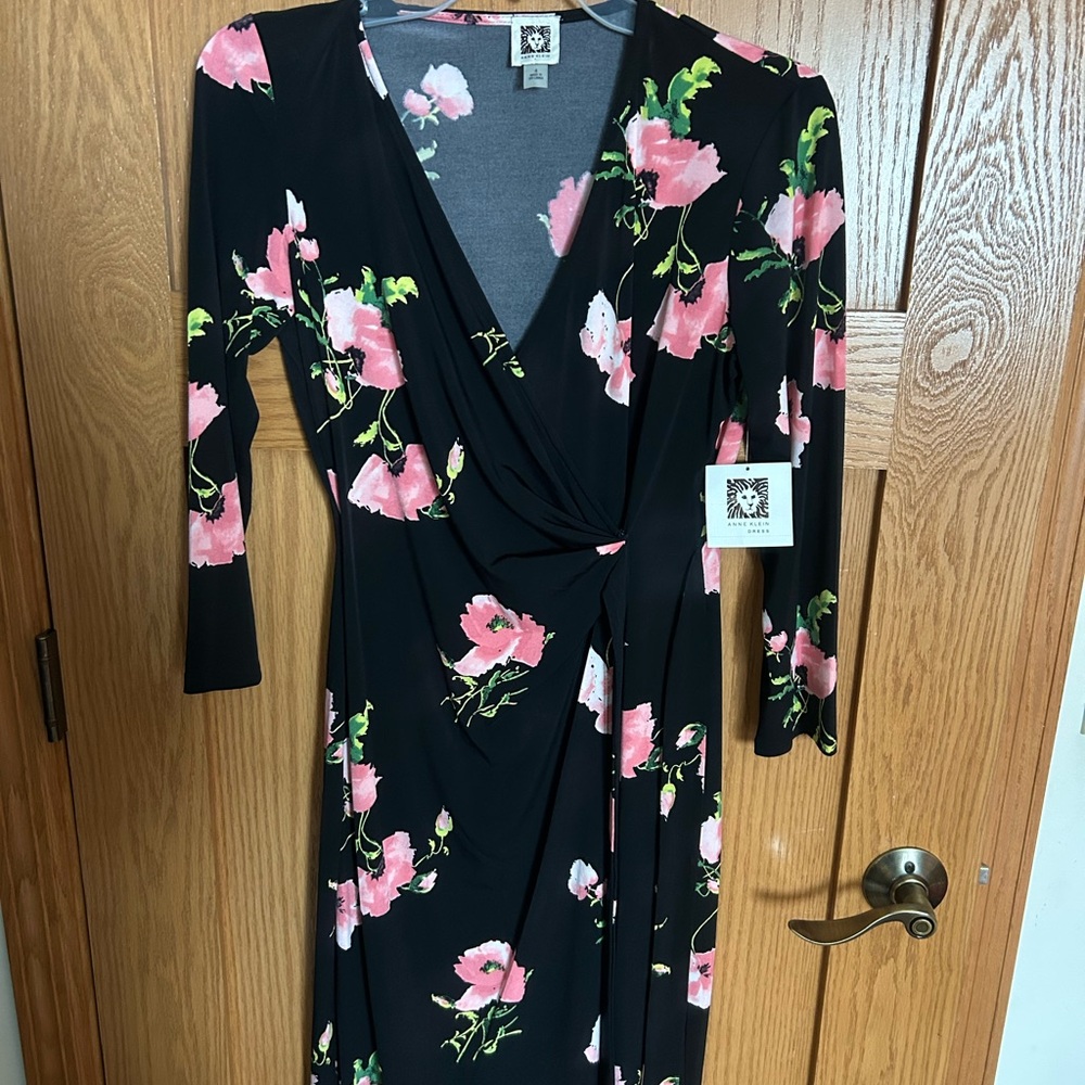 Anne Klein Dress NWT Size 4